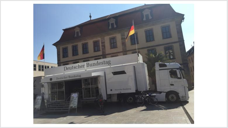 Bundestags-Truck noch bis Mittwoch in Fulda - „Gute Gelegenheit nutzen!“