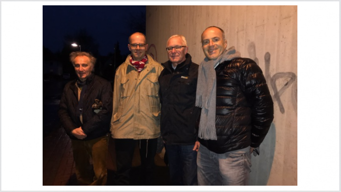 Vor Ort-Termin unter der Bahnbrücke Bronnzell: Die BI "Lebenswertes Bronnzell" mit (von links) Helmut Heumüller, MdB Michael Brand, BI-Sprecher Paul Schneider und Christian Heil